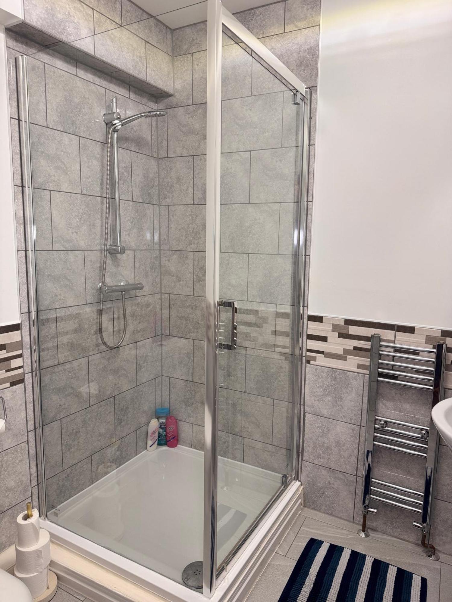 Cosy Studio With Kitchenette And Private Bathroom - 15Mins To Central London! Exterior photo